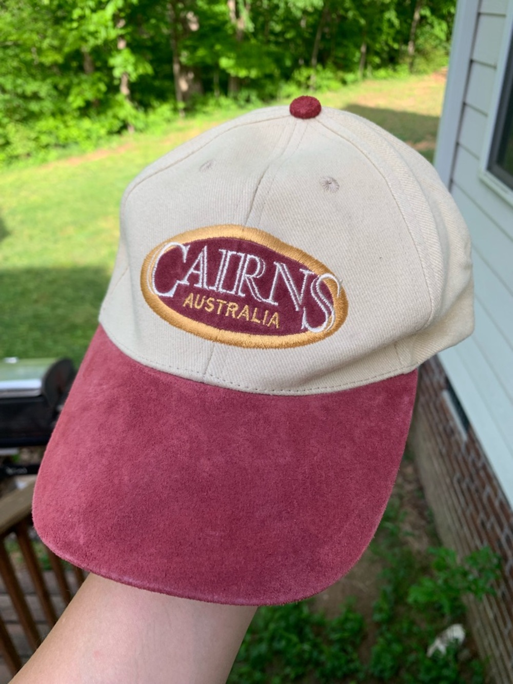 NEW Cairns Australia Two-Tone Baseball Cap - Beige & Burgundy Souvenir